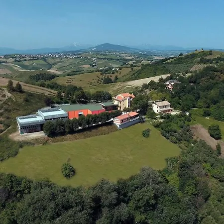 Tenuta Cocci Grifoni - Wine Cellar Family Suites Hotel *