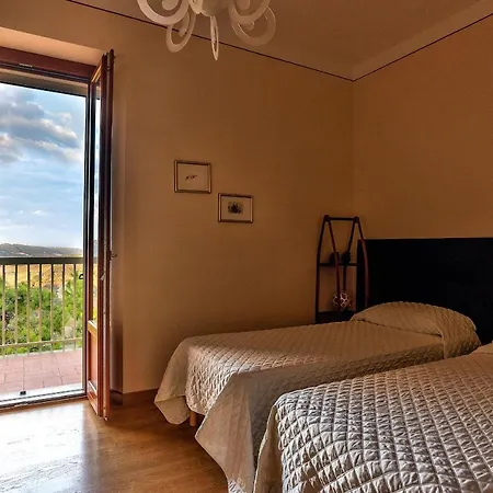 Hotel Tenuta Cocci Grifoni - Wine Cellar Family Suites