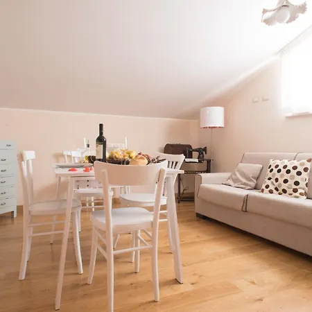 Tenuta Cocci Grifoni - Wine Cellar Family Suites Hotel